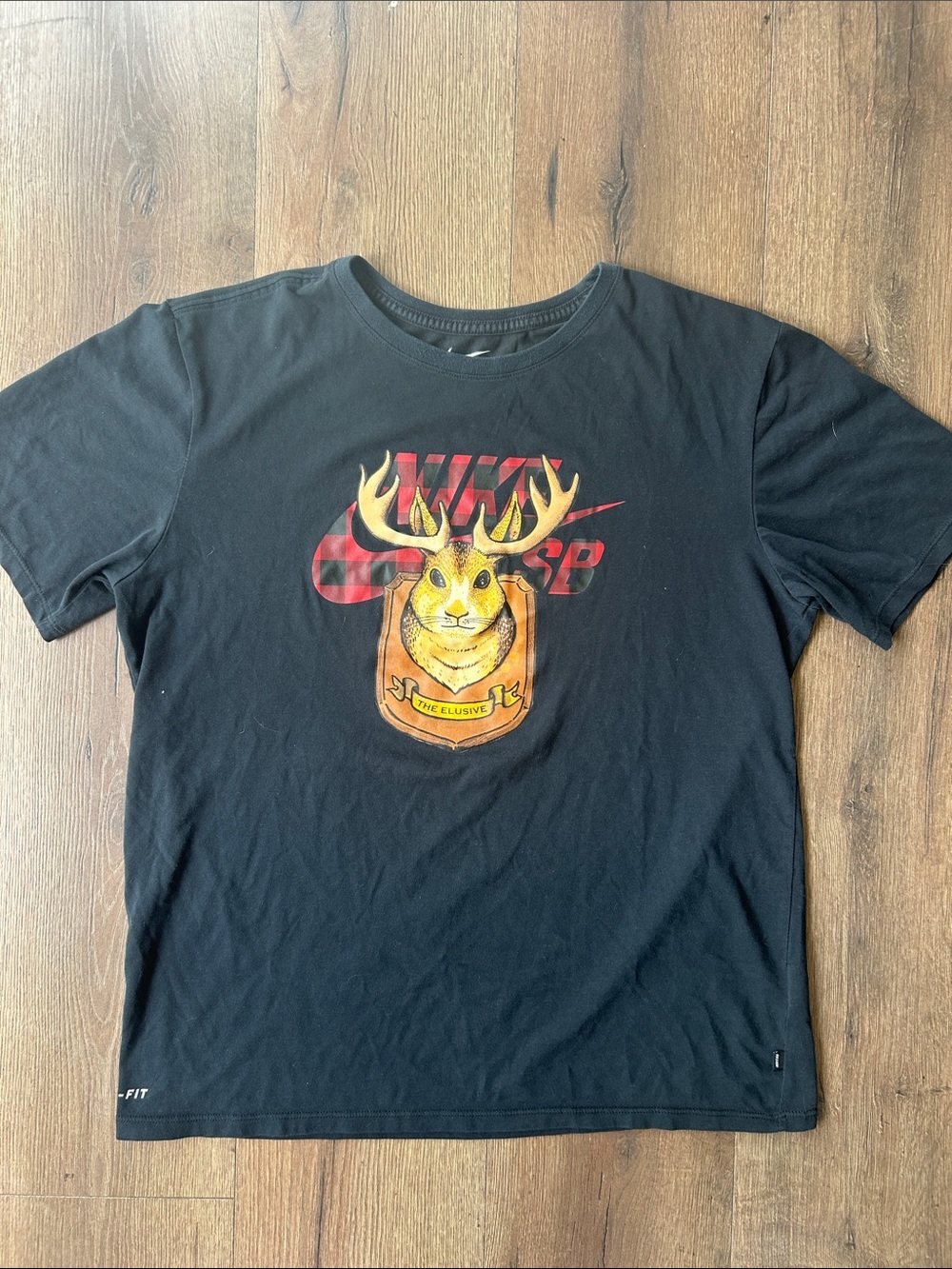 Nike SB Black Graphic Crewneck T-Shirt with Deer Emblem !! Large